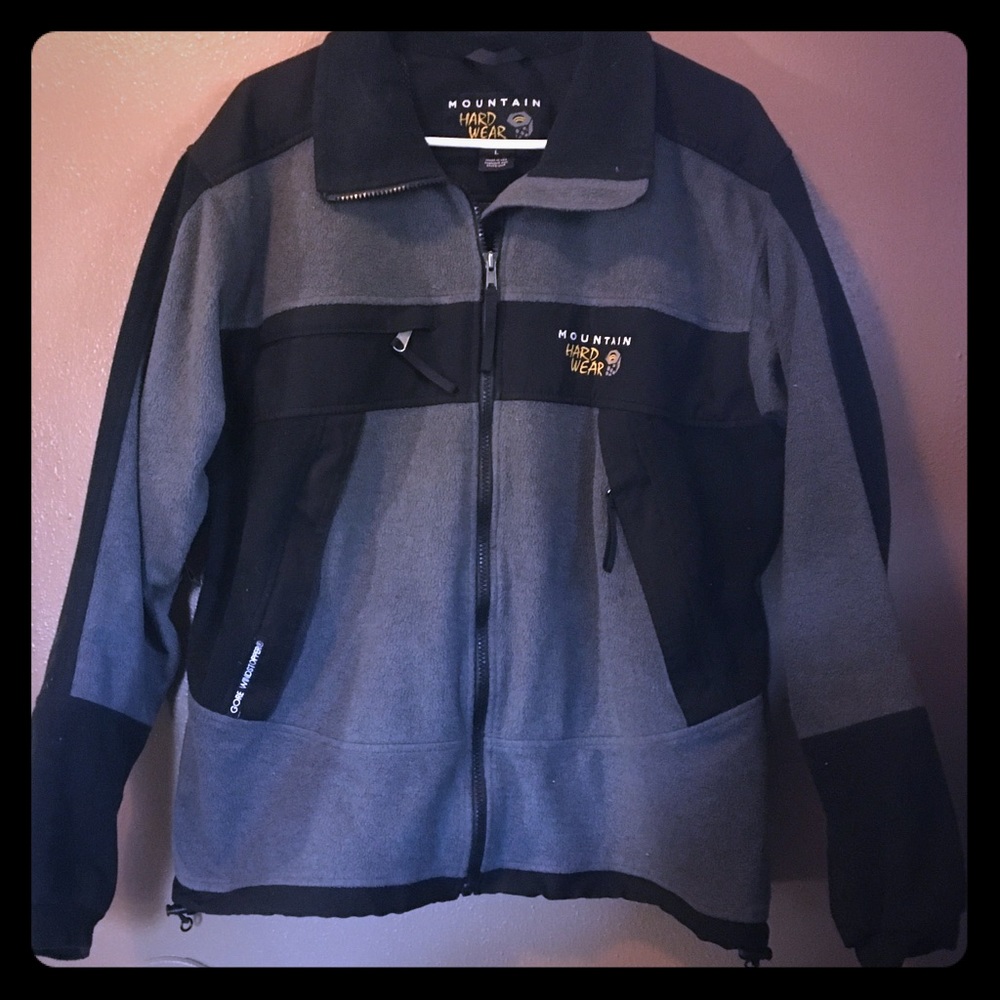 Mountain hardware coat